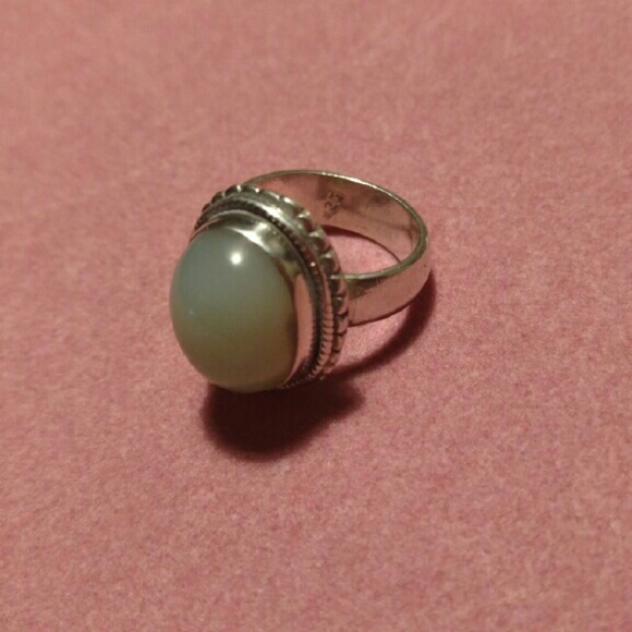 925 Sterling Silver With Moonstone Ring - Picture 2 of 3