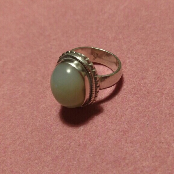 925 Sterling Silver With Moonstone Ring - Picture 3 of 3