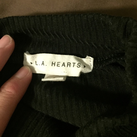 Cold Should Dress - Picture 2 of 2