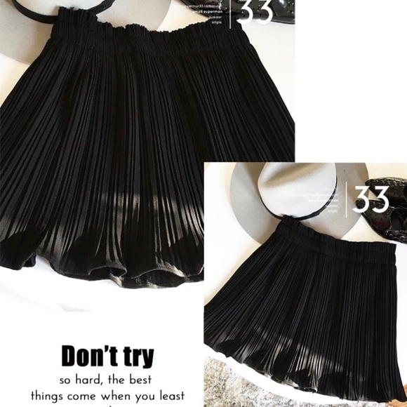 High waist pleated skirt