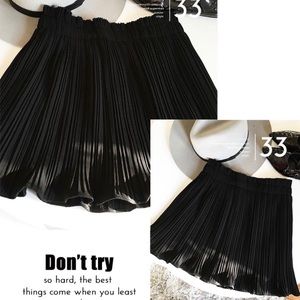 High waist pleated skirt