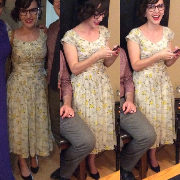 Gorgeous authentic vintage dress - Picture 3 of 3