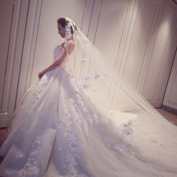 wedding dress