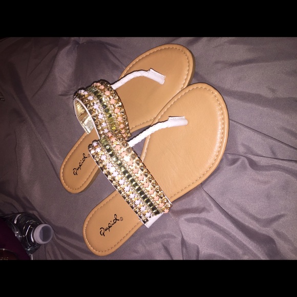 Sandals - Picture 2 of 3