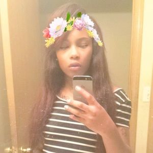 Meet your Posher, Shakyra