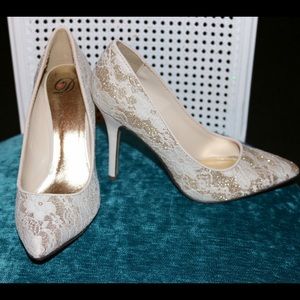 🔥💲⬇️ Shimmer Lace Holiday Heels