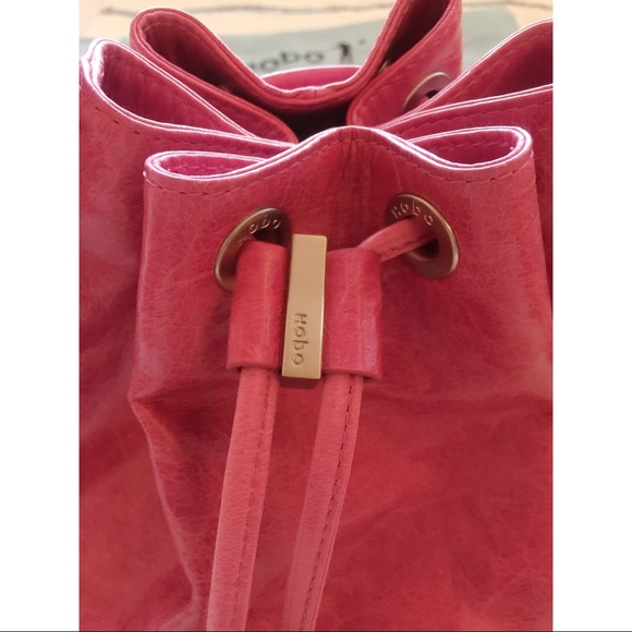 HOBO Pink Leather Bucket Bag - Picture 5 of 7