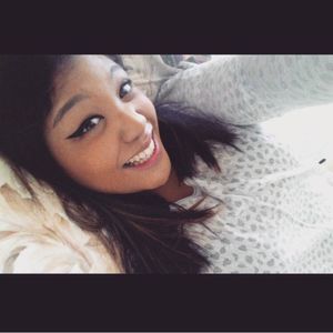 Meet your Posher, Romina