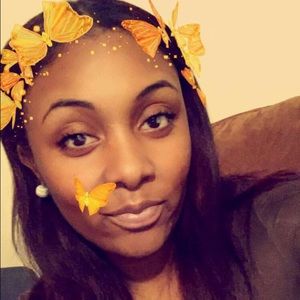 Meet your Posher, Bobbie