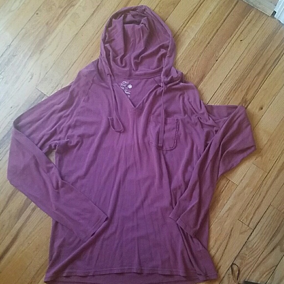 Long sleeve hooded shirt