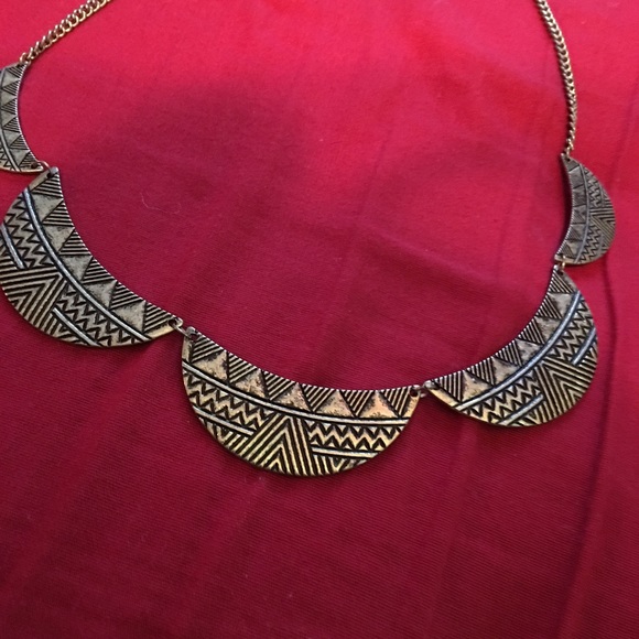 Aztec/tribal necklace - Picture 2 of 3