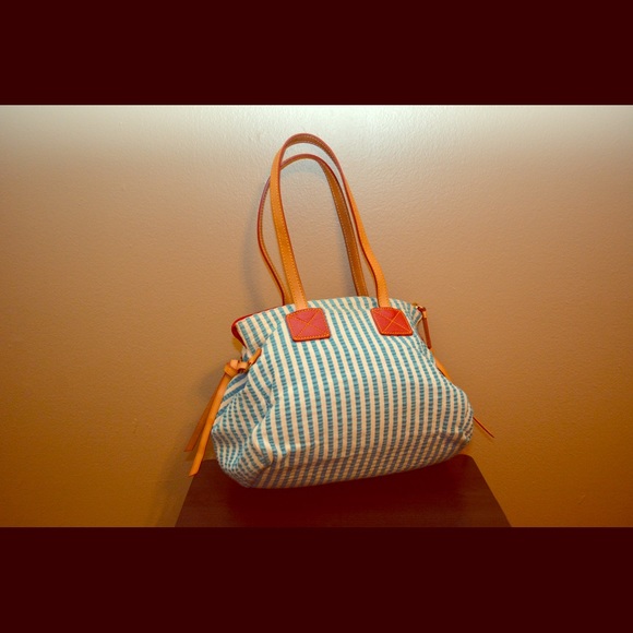 INCREDIBLE DB blue and white striped Tote! ❤️
