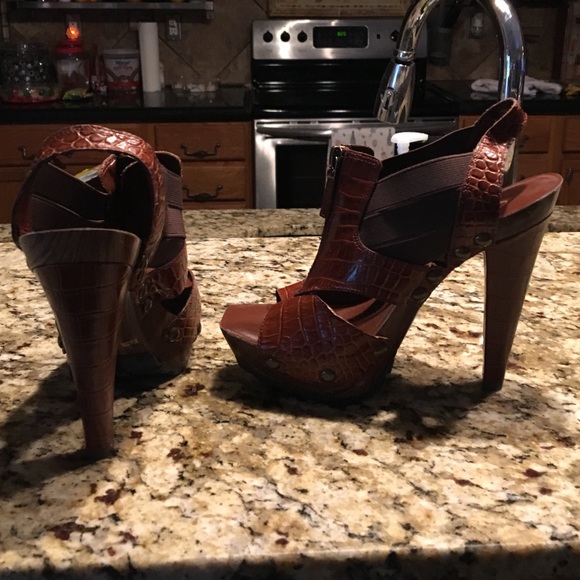 Jessica Simpson Heels excellent condition - Picture 3 of 4