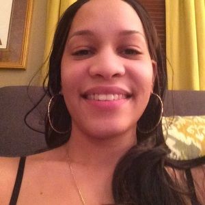 Meet your Posher, Elyse