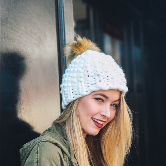 Ivory Chunky Knit Pom Beanie - Picture 2 of 4