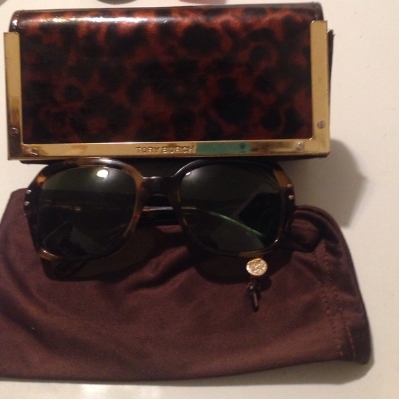 Authentic TORY BURCH SUNNIES & CASE main image 4