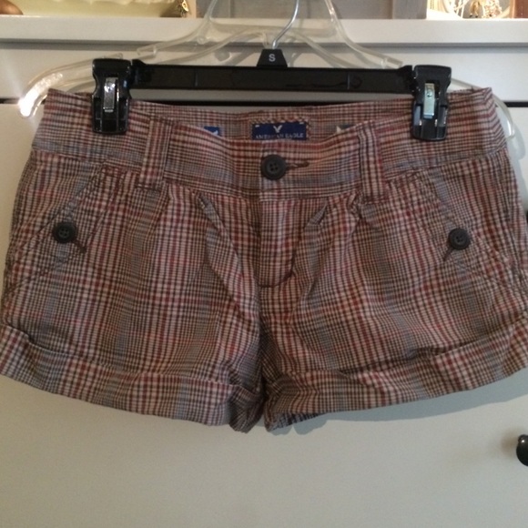 Plaid American Eagle shorts