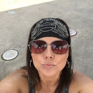 Meet your Posher, Carrie