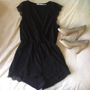 🚫SOLD🚫 Urban Outfitters Black Lacy Romper