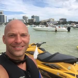 Meet your Posher, Barry