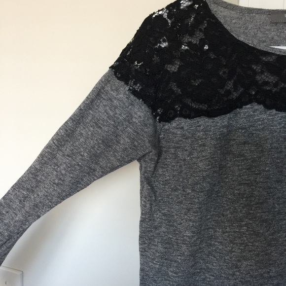 Lace shoulder long sleeve top - Picture 2 of 4