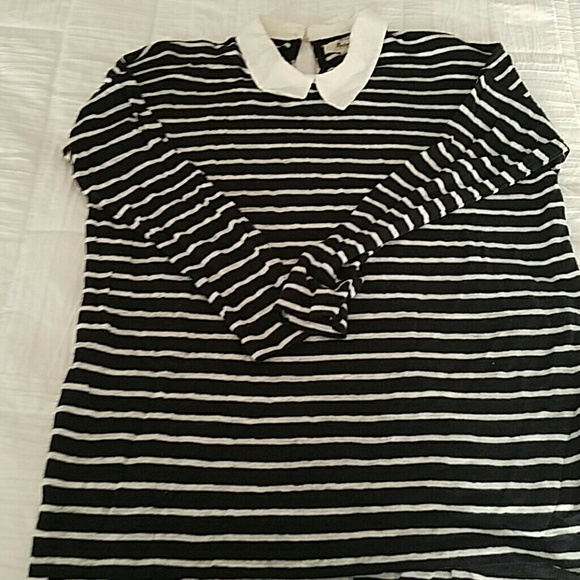 Like new!! Madewell striped sweater with collar!