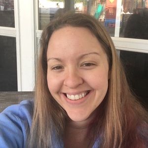 Meet your Posher, Connie