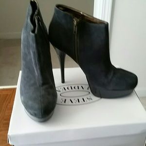 STEVE MADDEN PLATFORM SHOE BOOTIE NIB