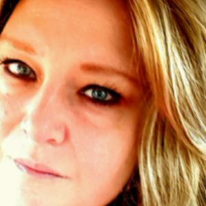 Meet your Posher, Leigh