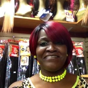 Meet your Posher, Renee