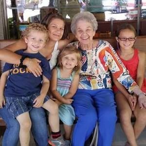 Meet your Posher, Lori jeanne