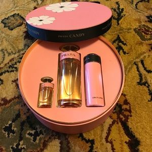 Selling a Prada candy fragrance set