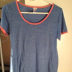 LulaRoe classic T.