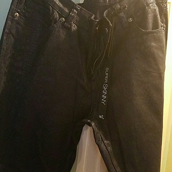 Jeans - Picture 2 of 2
