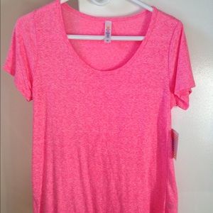 Neon pink LulaRoe classic T.