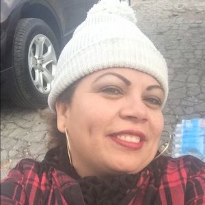 Meet your Posher, Ana