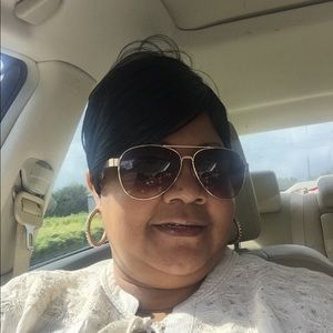 Meet your Posher, Gwendolyn