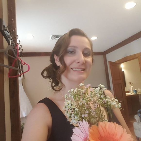 Meet your Posher, Erin - Picture 1 of 1