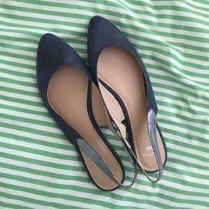 GAP flats NWOT