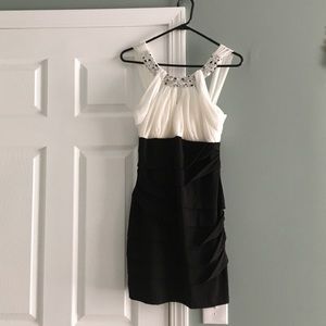 Size large city studio cocktail dress.