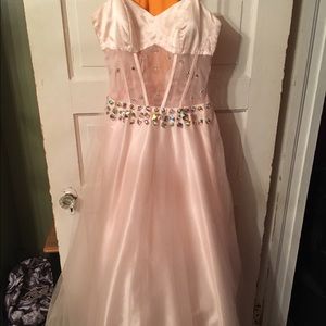 Light Pink Strapless Prom/Ball Dress