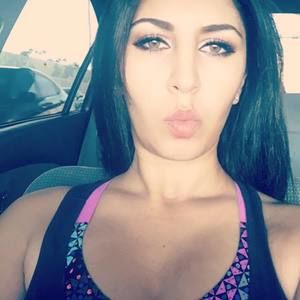 Meet your Posher, Afrah