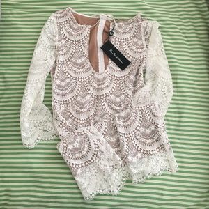 ONE HOUR SALE FL&L 🍋 NWT Rosalita Mini Dress