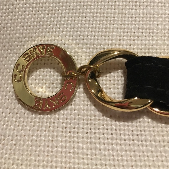 Like new CC Skye black suede toggle bracelet - Picture 2 of 4