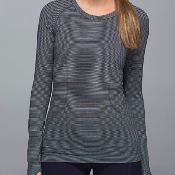 Lululemon swiftly tech long sleeve size 2