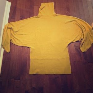 BCBG mustard sweater size L