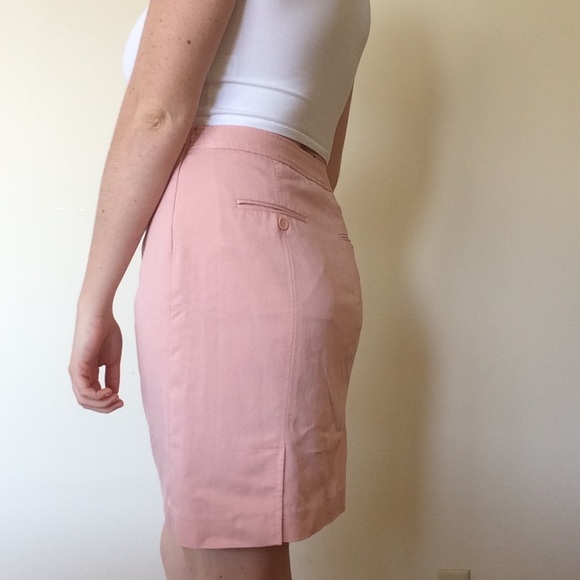 Vintage High-Waisted Pastel Skirt