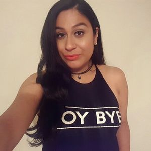 Meet your Posher, Laura