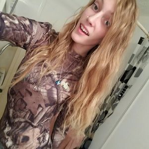 Meet your Posher, Chrissy