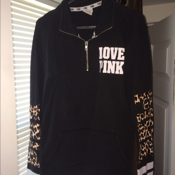 PINK Cheetah Print Logo Sweatshirt
